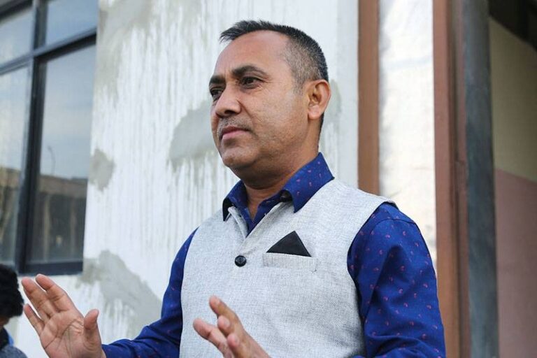 प्रधानमन्त्रीले मिटरब्याजी पीडितलाई भेट्न ढिला गर्न हुँदैन : विश्वप्रकाश शर्मा