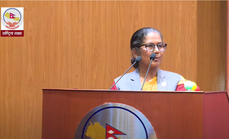   ५०० र १००० को नोटमा प्रतिबन्ध लगाउनुस् :कांग्रेस सांसद