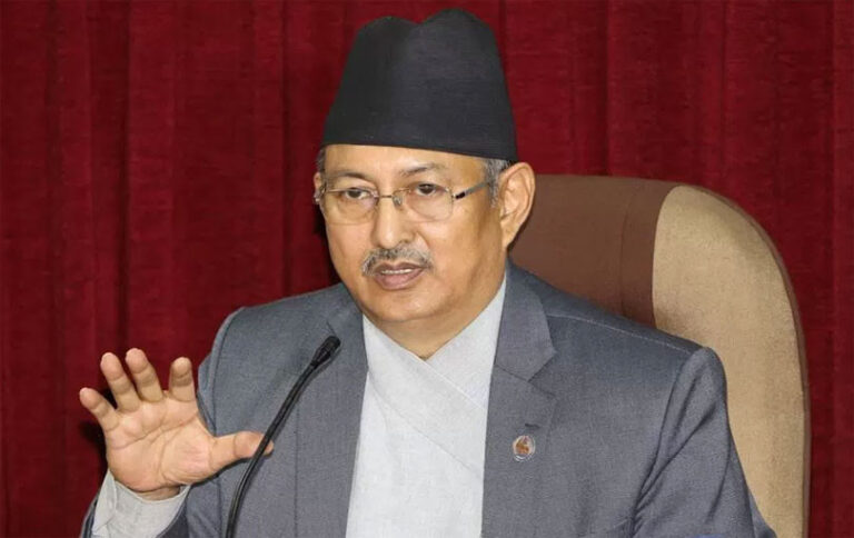 Breaking News:पूर्वगृहमन्त्री बालकृष्ण खाण उनकै निवासबाट पक्राउ