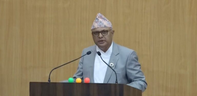 राजेन्द्र राईलाई मुख्यमन्त्री कार्कीको जवाफ-संघर्षहरूमा सँगसँग कुटाइ खाएका छौं, अंकमाल गरेर स्वागत गर्छु,आउनुस्