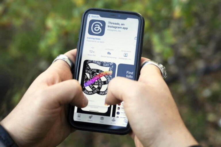 मार्क जुकरबर्गको सोसल मिडिया ‘थ्रेड्स’ लन्च, युजरको संख्या ४ घन्टामै ५० लाख नाघ्यो￼￼￼