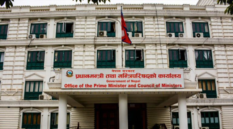 एडीबीसँग १३ अर्ब रुपैयाँ बढी ऋण लिदै सरकार