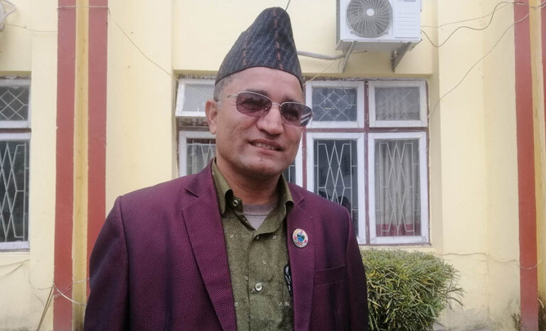 काेशीमा गठबन्धनबिच भागवण्डा मिल्याे , सभामुख छाडेका बाबुराम अर्थमन्त्री