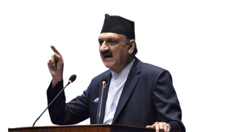 सेयर बजार र घरजग्गा किनबेचमा चाहिनेभन्दा अप्राकृतिक ढंगले वृद्धि भयो, यसमा सुधार हुनुपर्छ – सेयर बजारमा बिस्तारै सुधार आउँछ : अर्थमन्त्री डा. महत