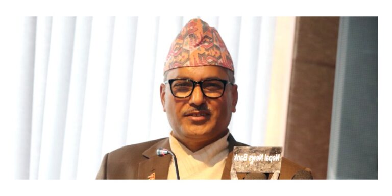 चुप बस्दा अफबाहहरु फैलाएको भन्दै गभरनरले भने अब त अत्ति भयो, म पनि बोल्छु