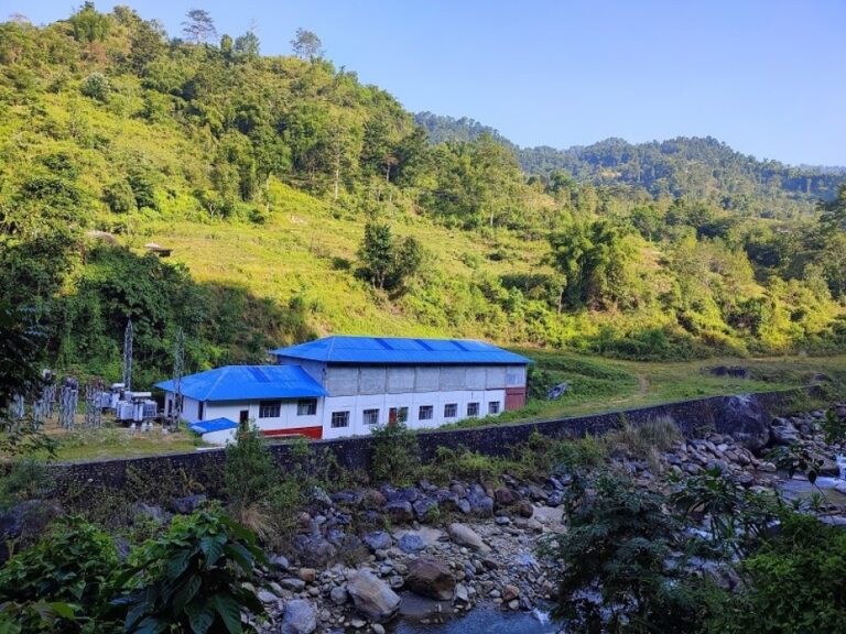 वरुण हाईड्रोपावर ३.७३ करोड घाटामा